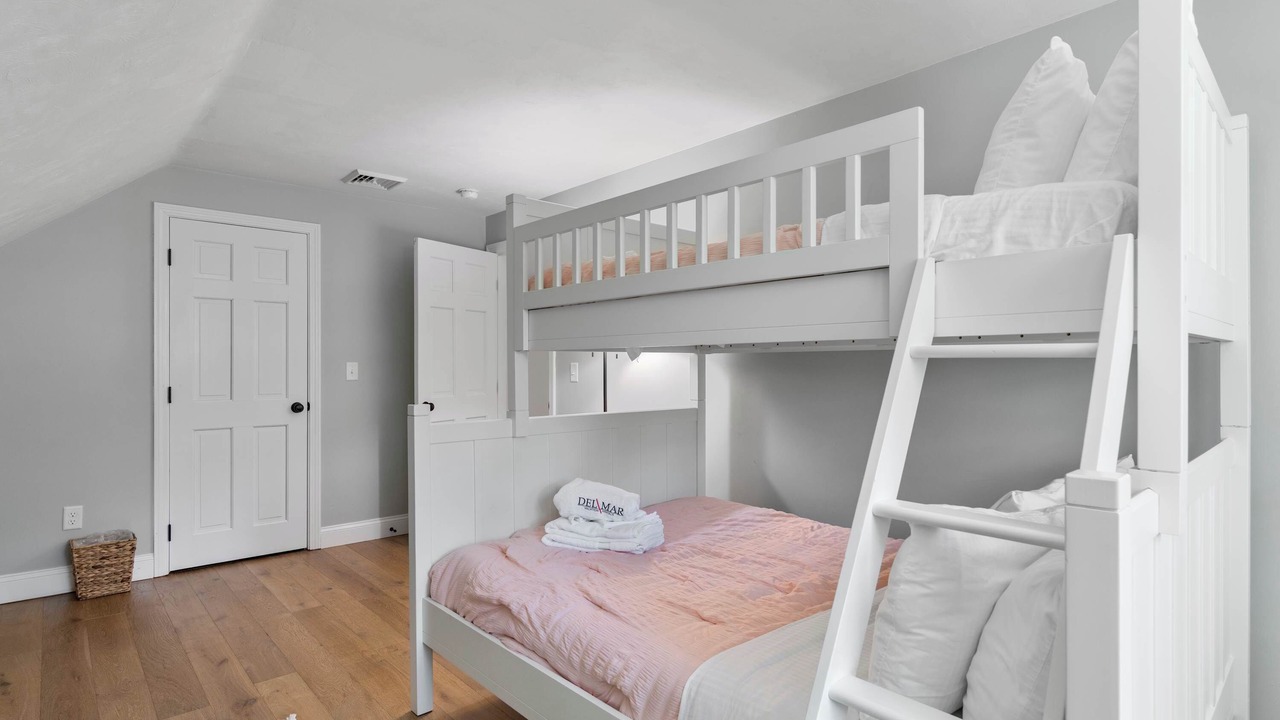 Photo of Bedroom in Brewster