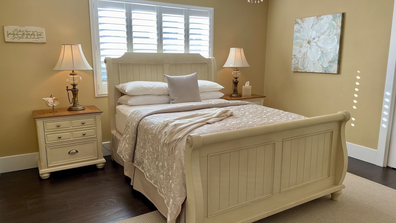 Photo of Bedroom in Oxnard Shores