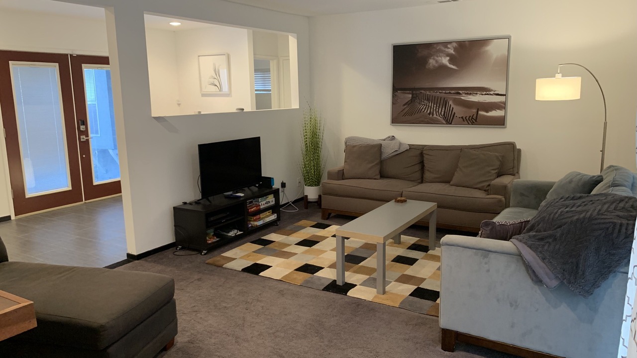 Photo of Livingroom in Sherman Oaks