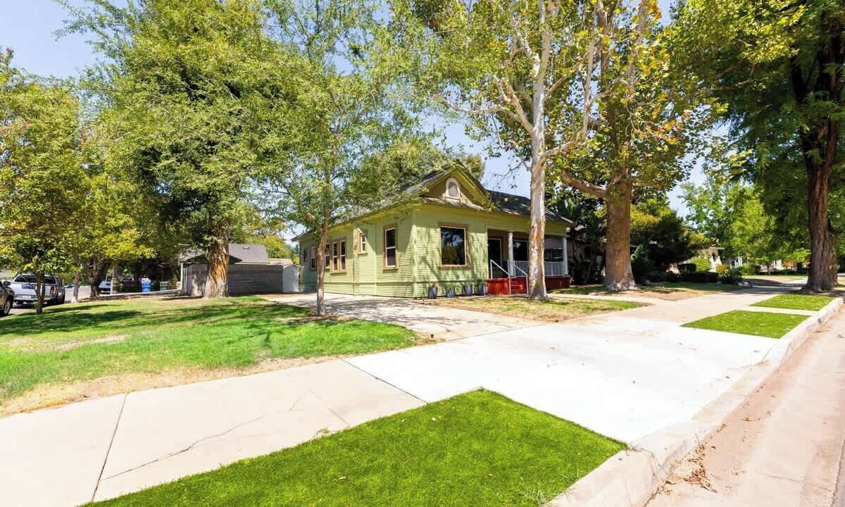 Photo of Outdoor in Riviera - Westchester
