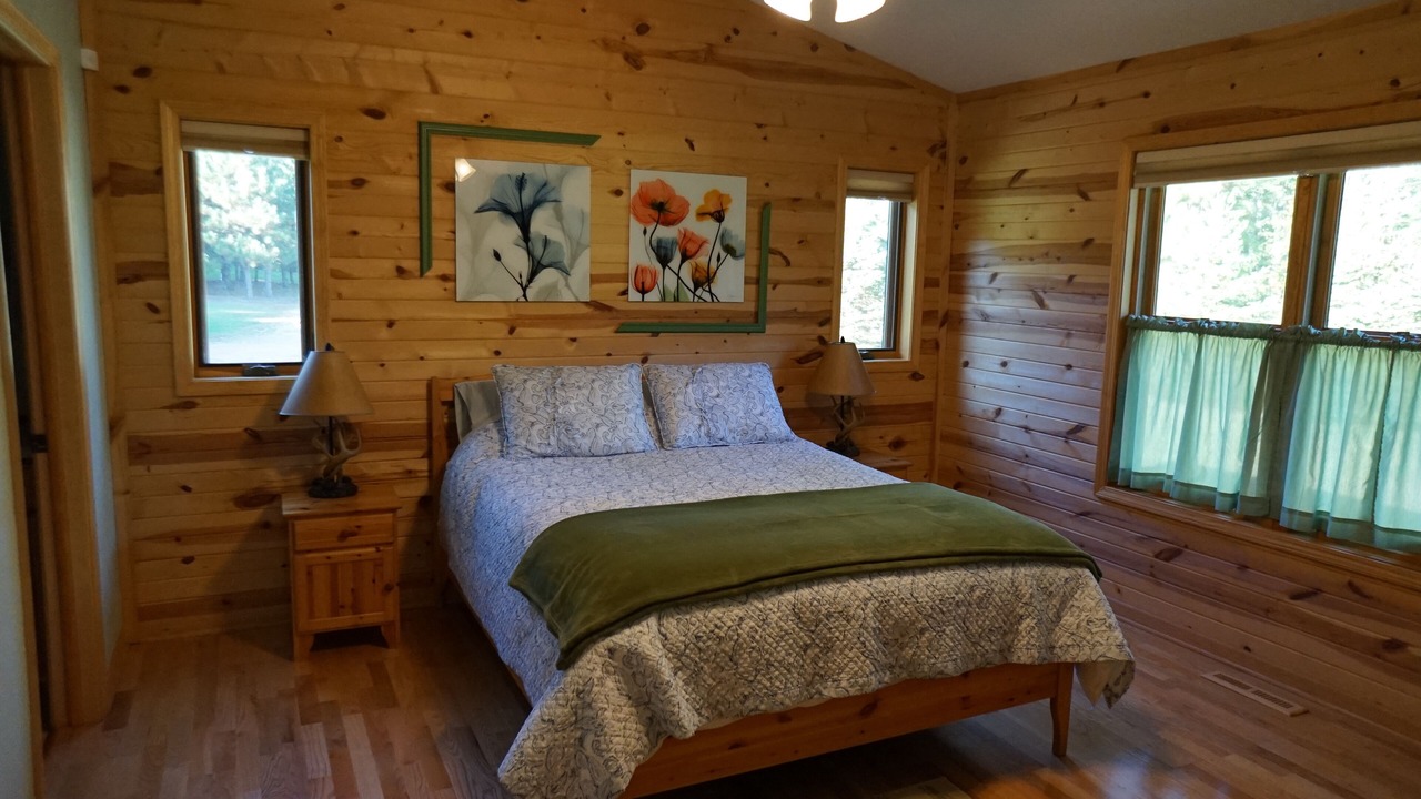 Photo of Bedroom in Necedah