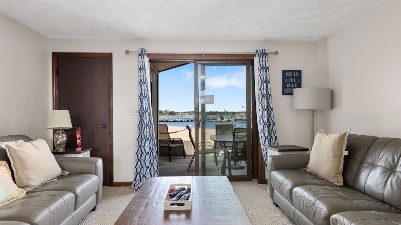 Photo of Livingroom in Hyannis