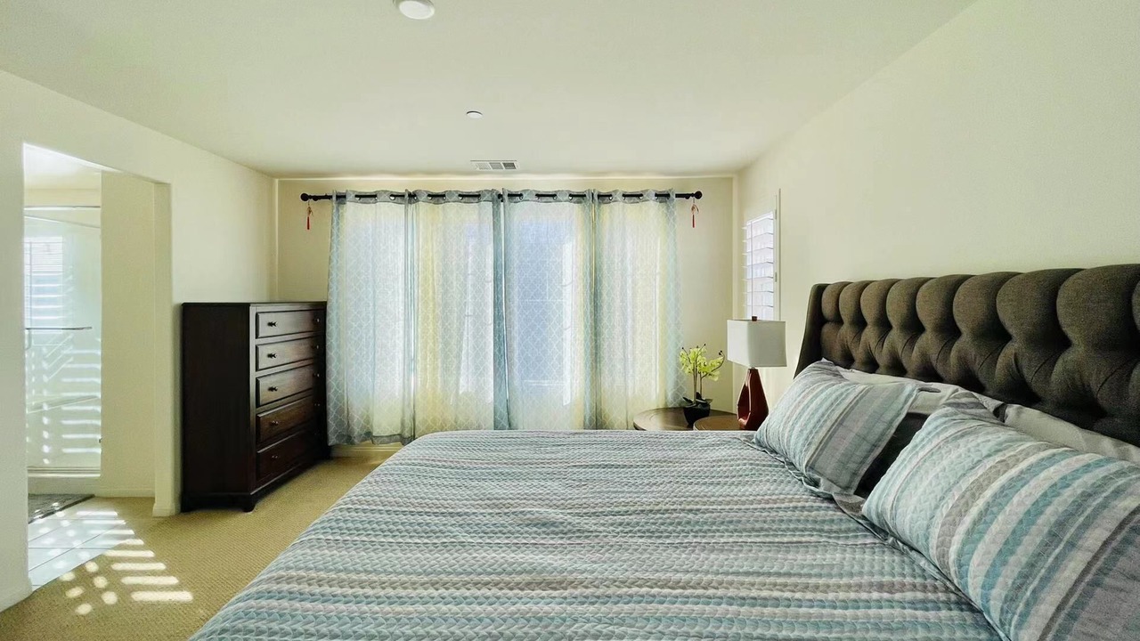 Photo of Bedroom in Riverpark