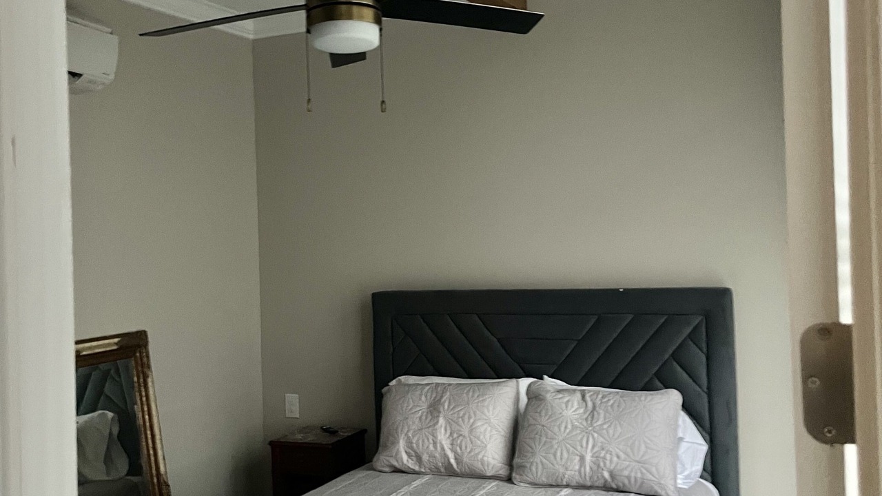 Photo of Bedroom in Crowley