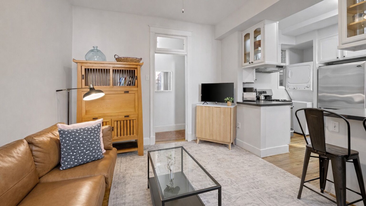Photo of Livingroom in Capitol Hill