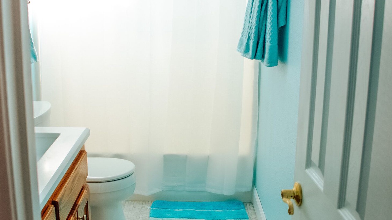 Photo of Bathroom in Henderson Point