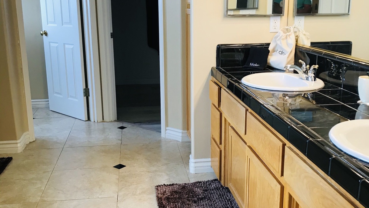 Photo of Bathroom in Bakersfield