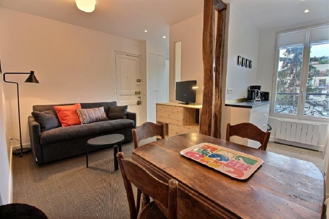 Photo of Livingroom in Notre-Dame-des-Champs