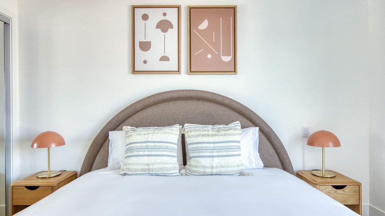 Photo of Bedroom in Sawtelle