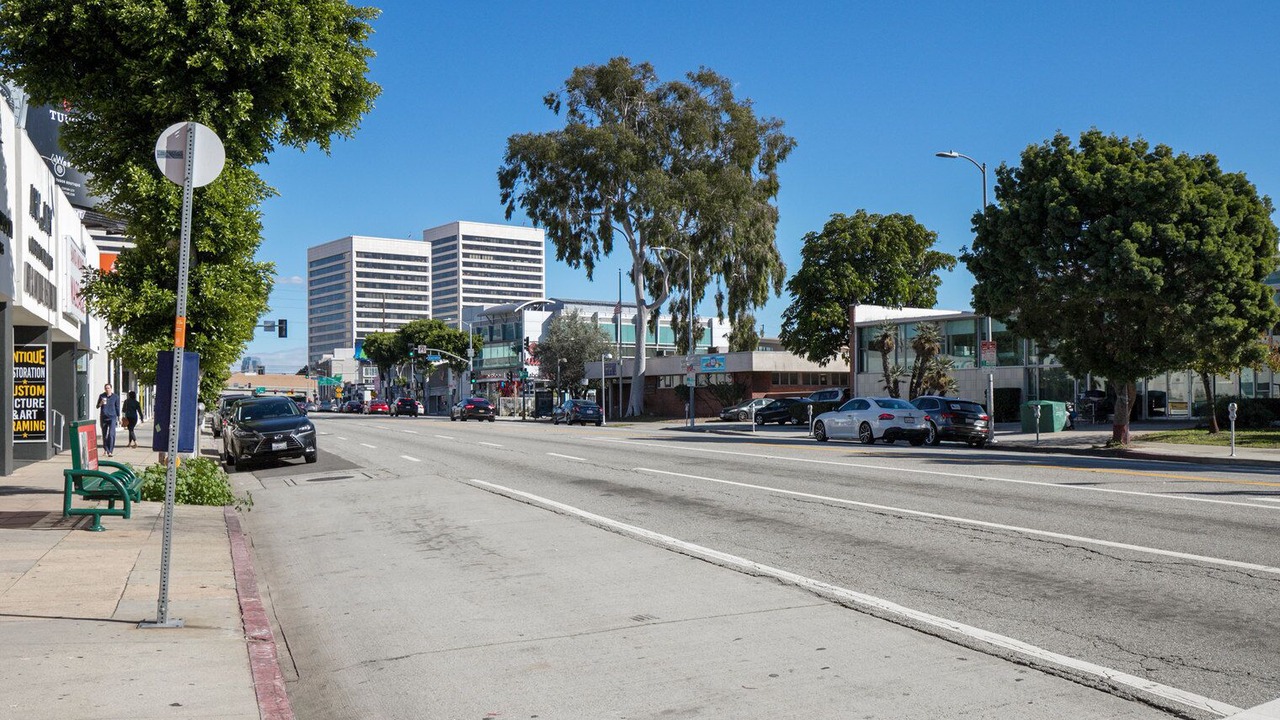 Photo of Outdoor in Sawtelle