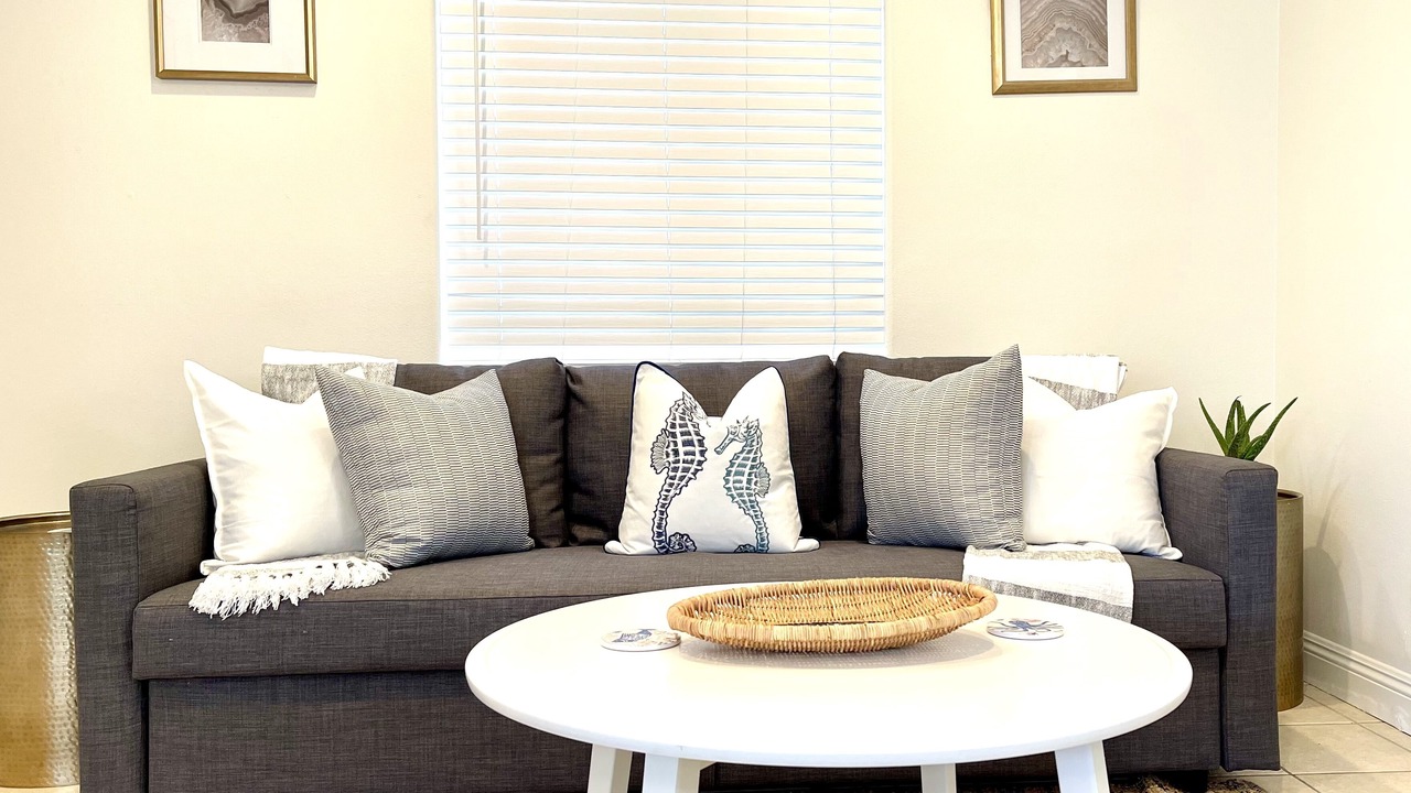 Photo of Livingroom in West Newport