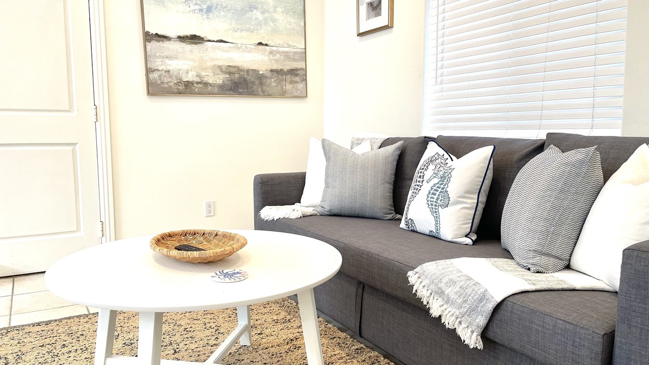 Photo of Livingroom in West Newport