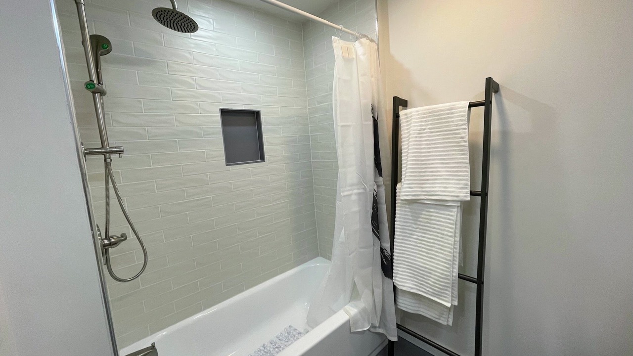 Photo of Bathroom in The Port