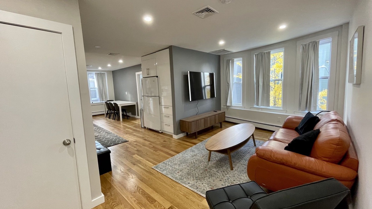 Photo of Livingroom in The Port