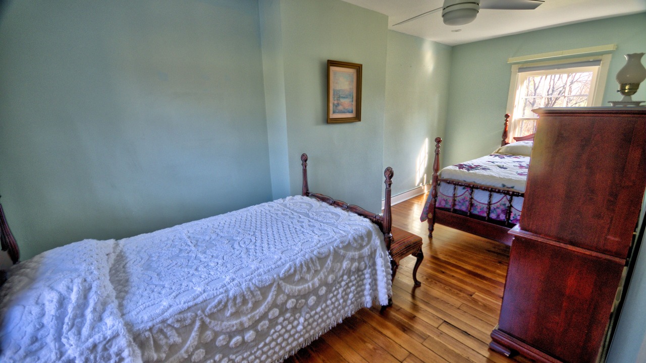 Photo of Bedroom in Hamilton