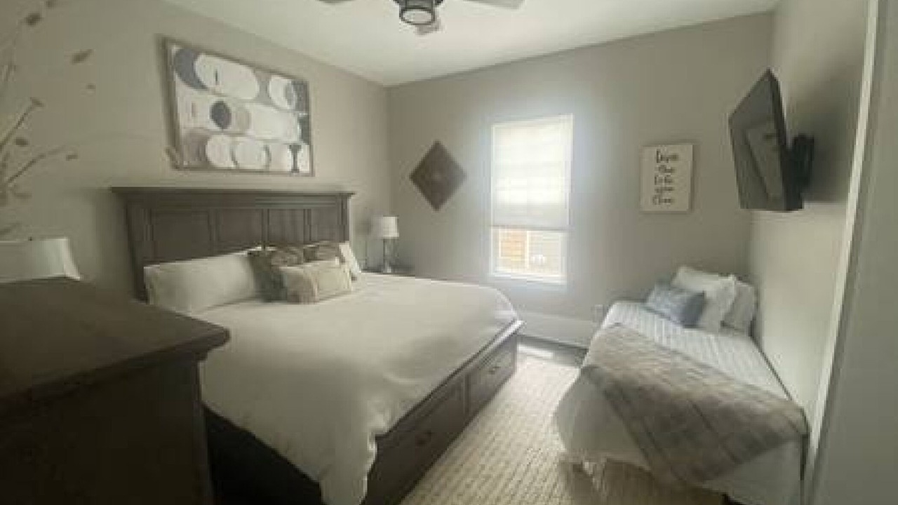 Photo of Bedroom in Gulfport