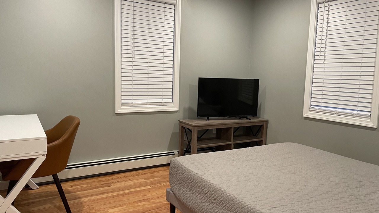 Photo of Bedroom in Quincy