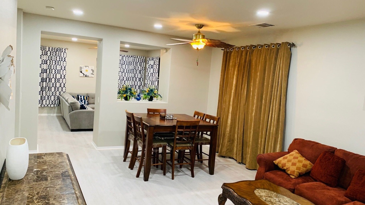 Photo of Livingroom in Mira Loma