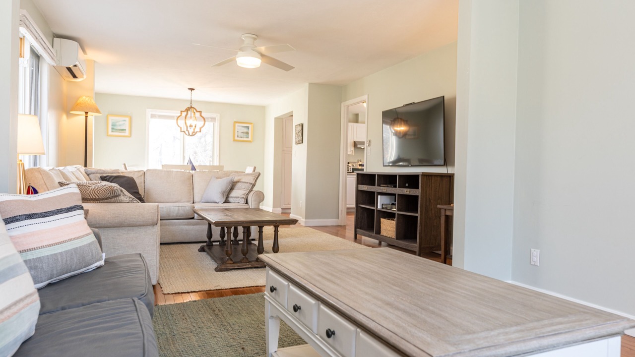 Photo of Livingroom in Oak Bluffs