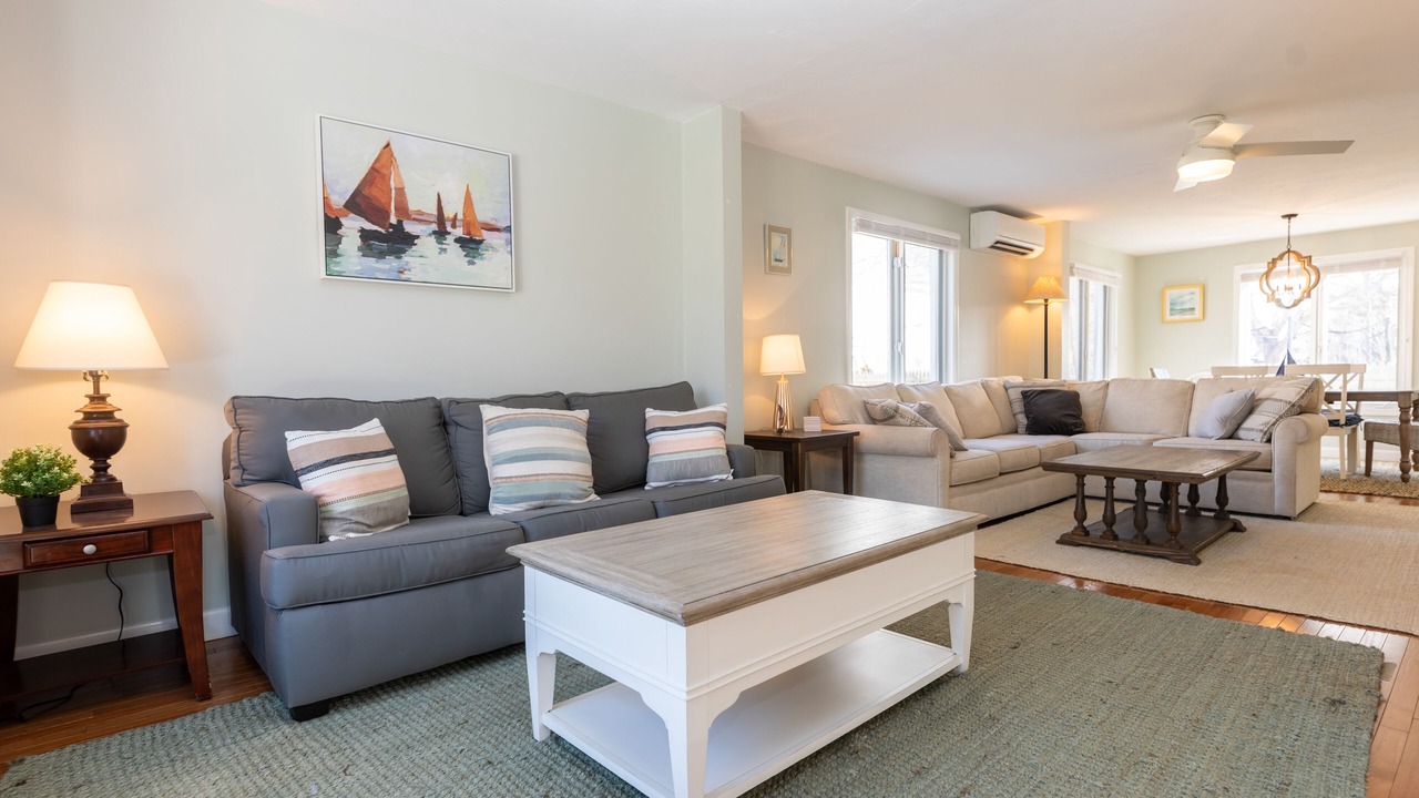 Photo of Livingroom in Oak Bluffs
