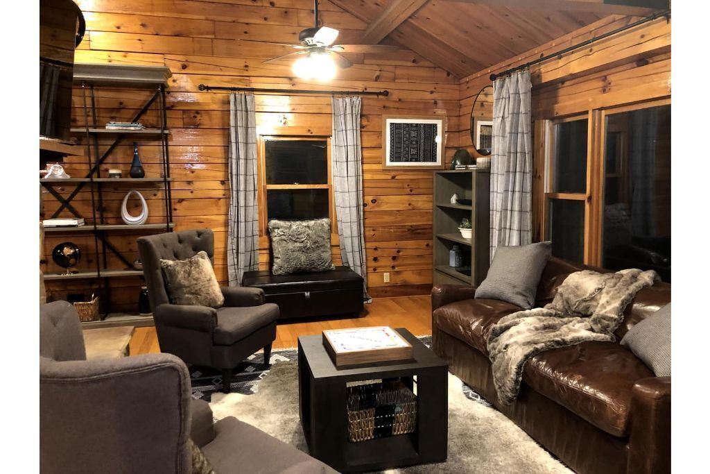 Photo of Livingroom in Halltown