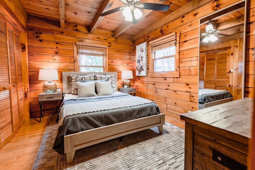 Photo of Bedroom in Halltown