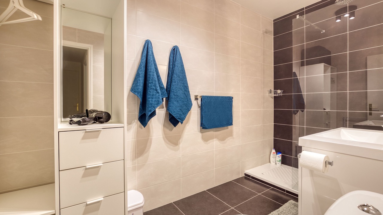 Photo of Bathroom in Le Chesnay