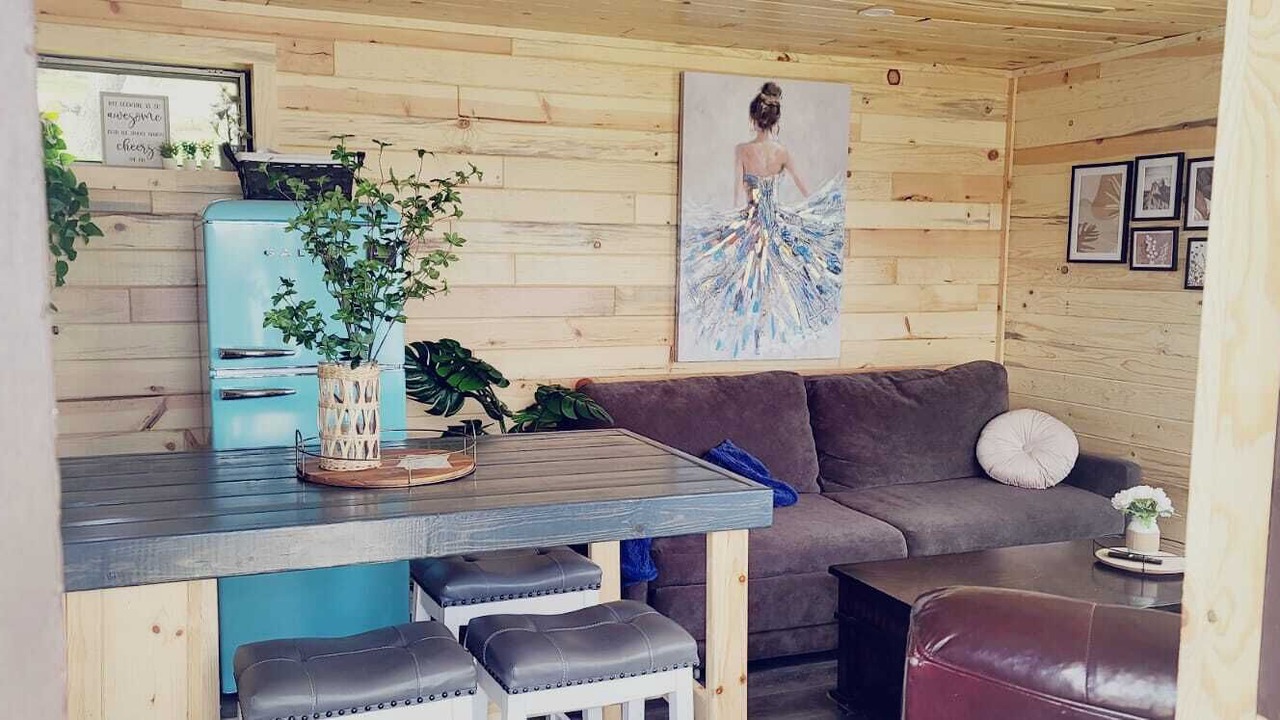 Photo of Livingroom in Alexandria