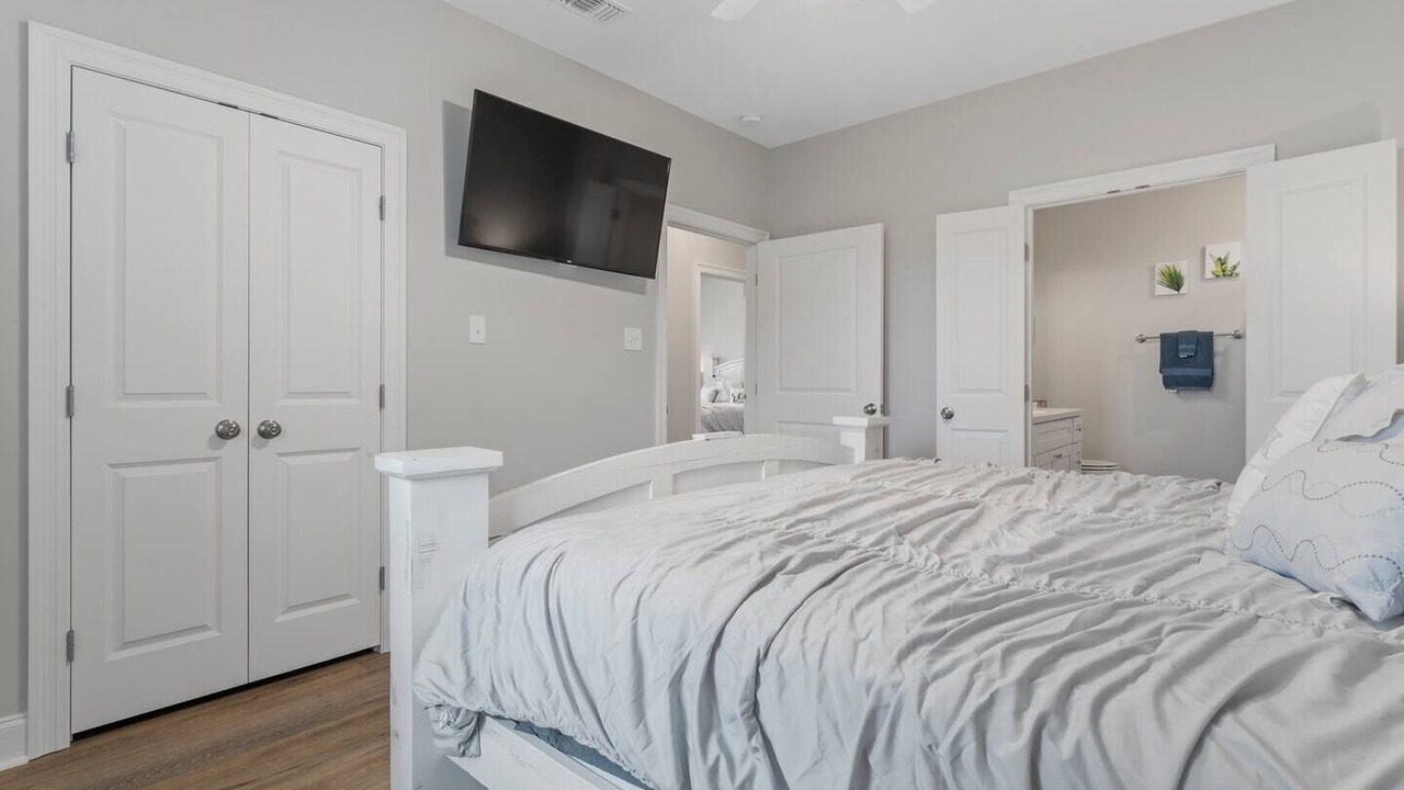 Photo of Bedroom in Shoreline Park