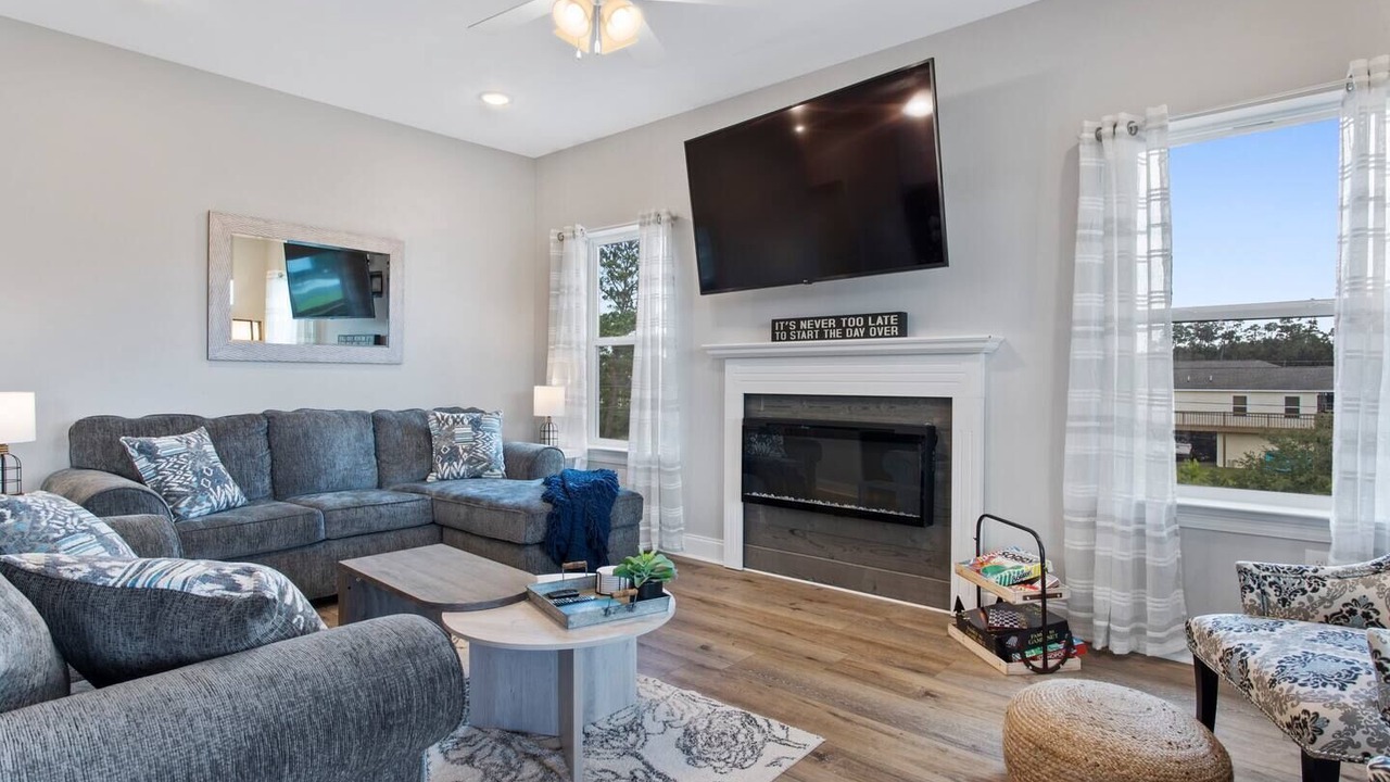 Photo of Livingroom in Shoreline Park