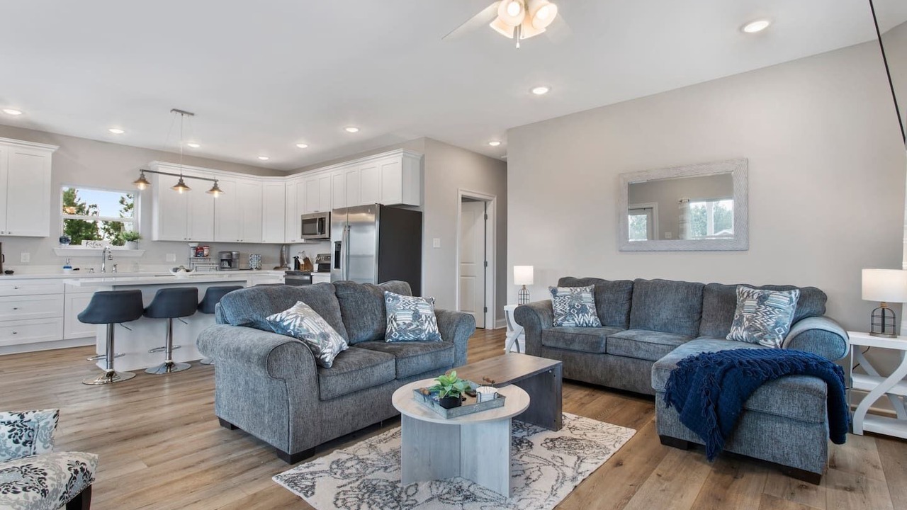 Photo of Livingroom in Shoreline Park