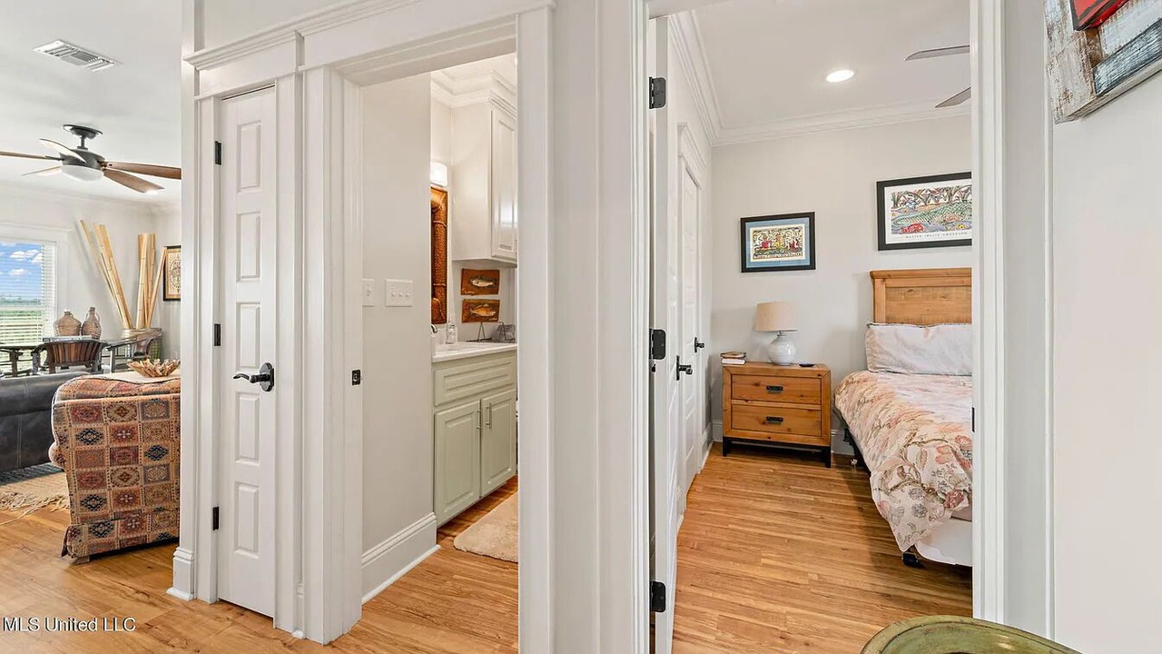 Photo of Bedroom in Shoreline Park