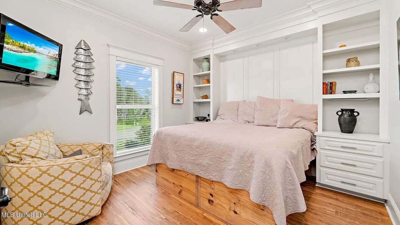 Photo of Bedroom in Shoreline Park