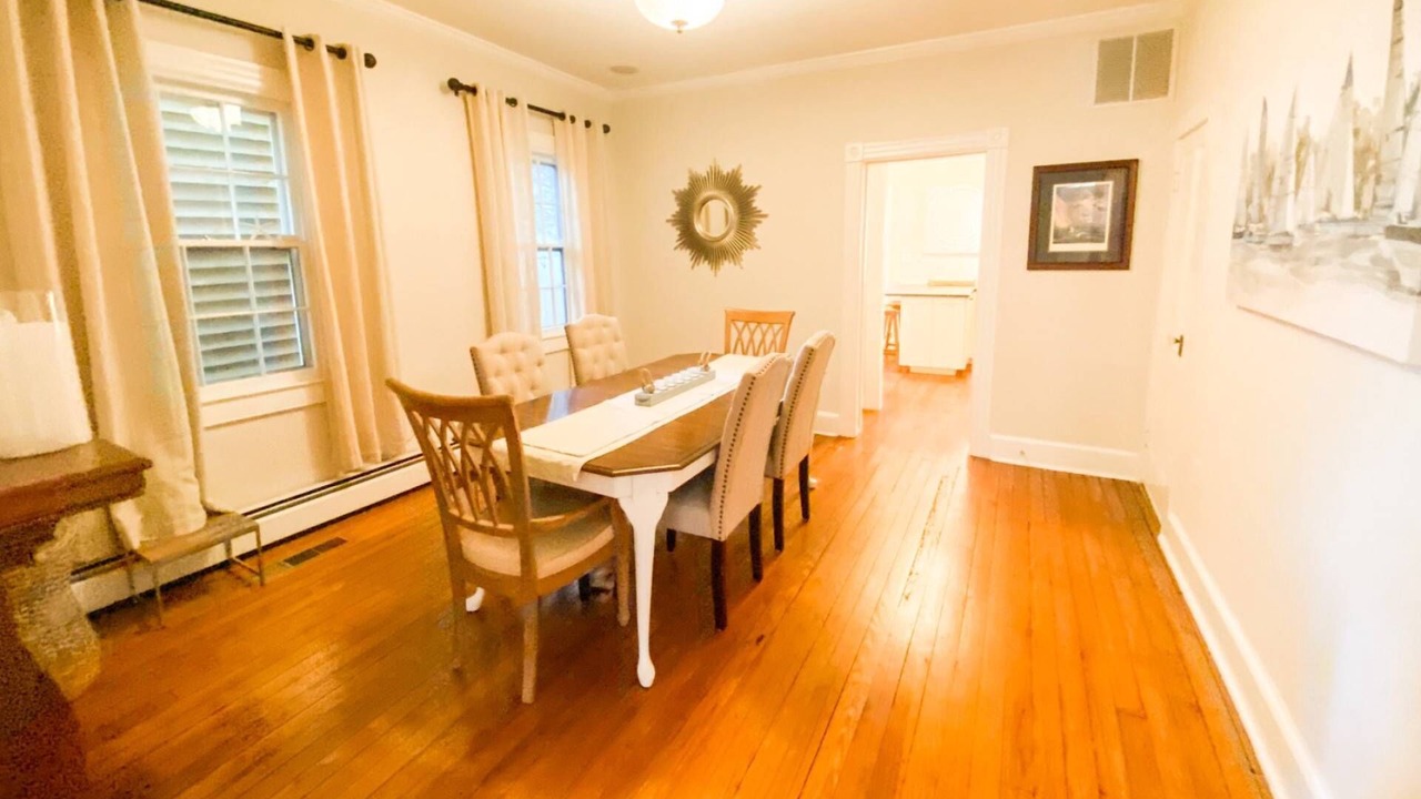 Photo of Bedroom in Historic District
