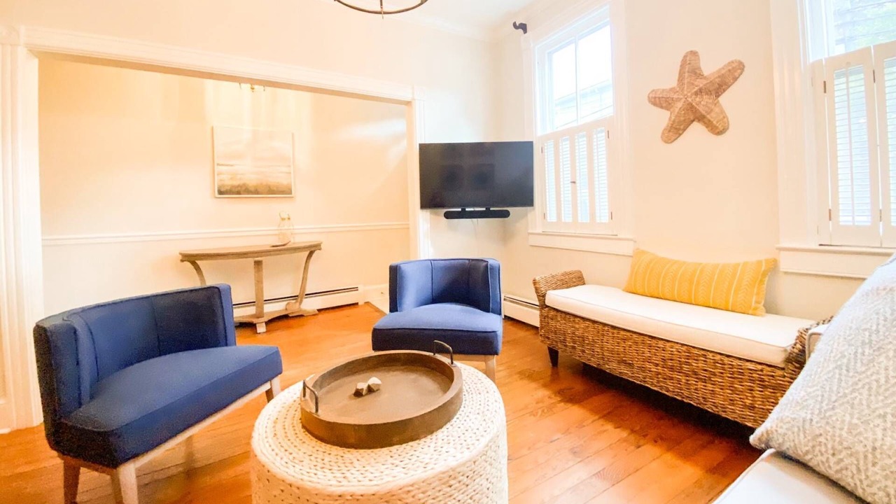 Photo of Bedroom in Historic District