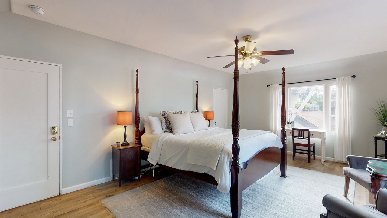 Photo of Bedroom in East Beach