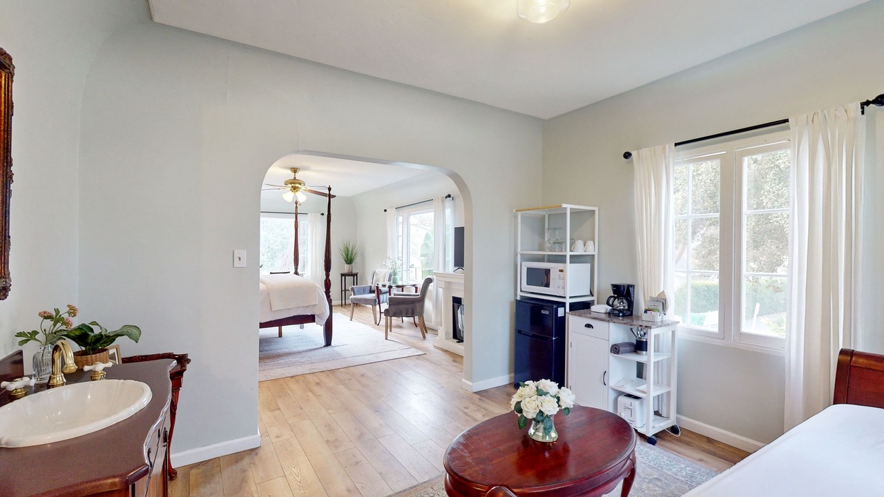Photo of Bedroom in East Beach
