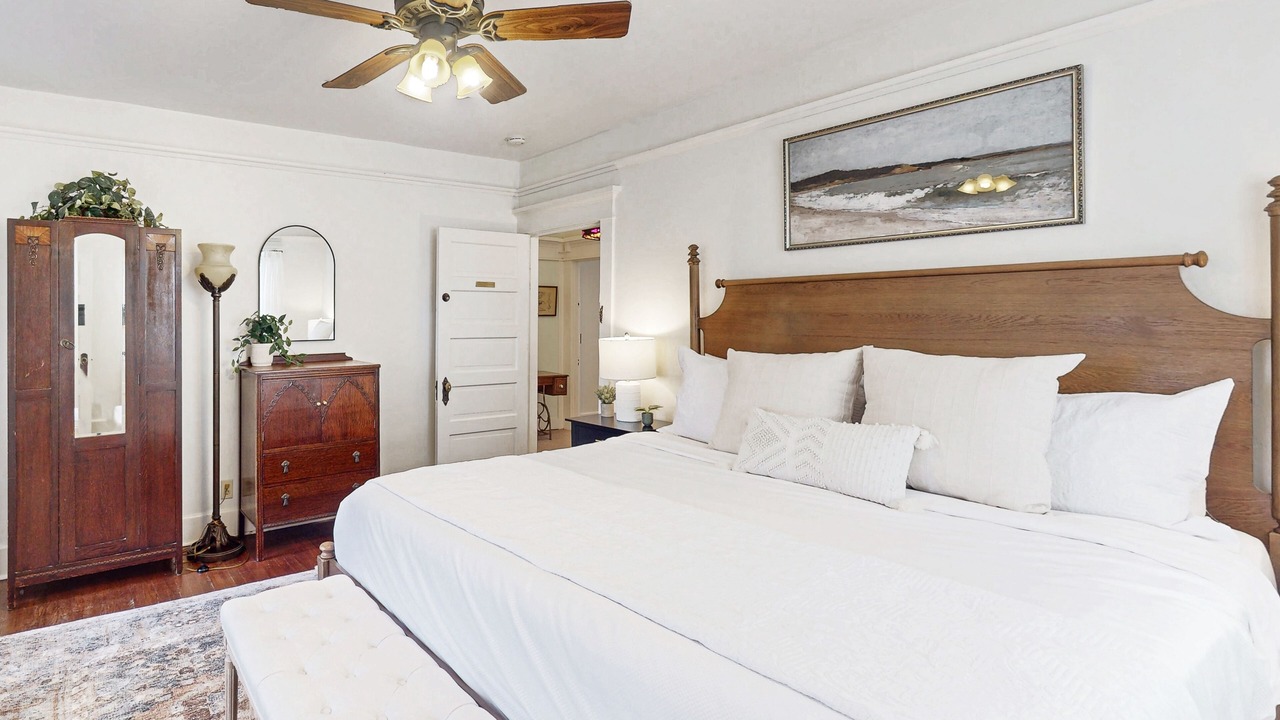 Photo of Bedroom in East Beach
