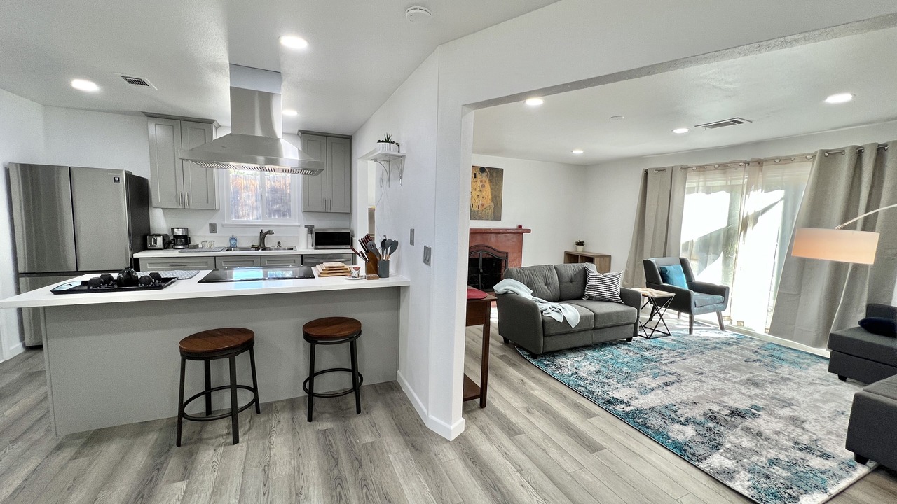 Photo of Bedroom in Thousand Oaks