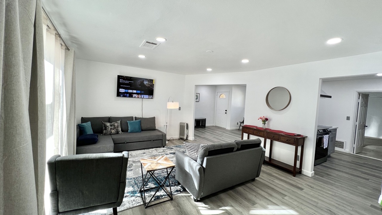 Photo of Bedroom in Thousand Oaks