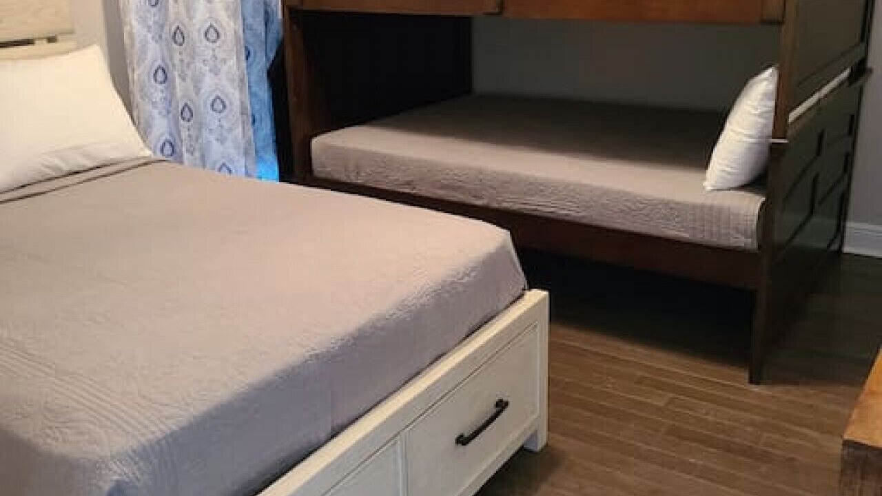 Photo of Bedroom in Shoreline Park