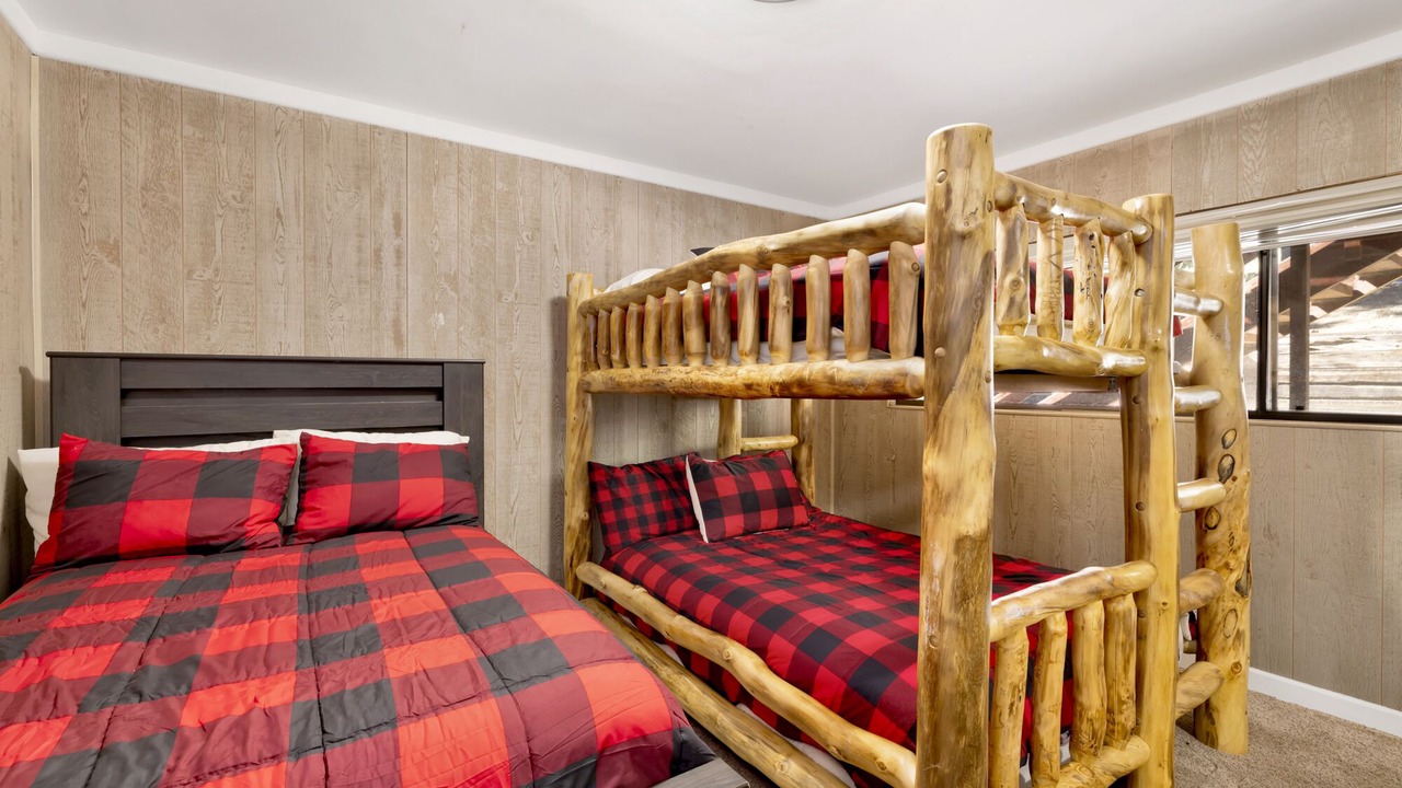 Photo of Bedroom in Big Bear