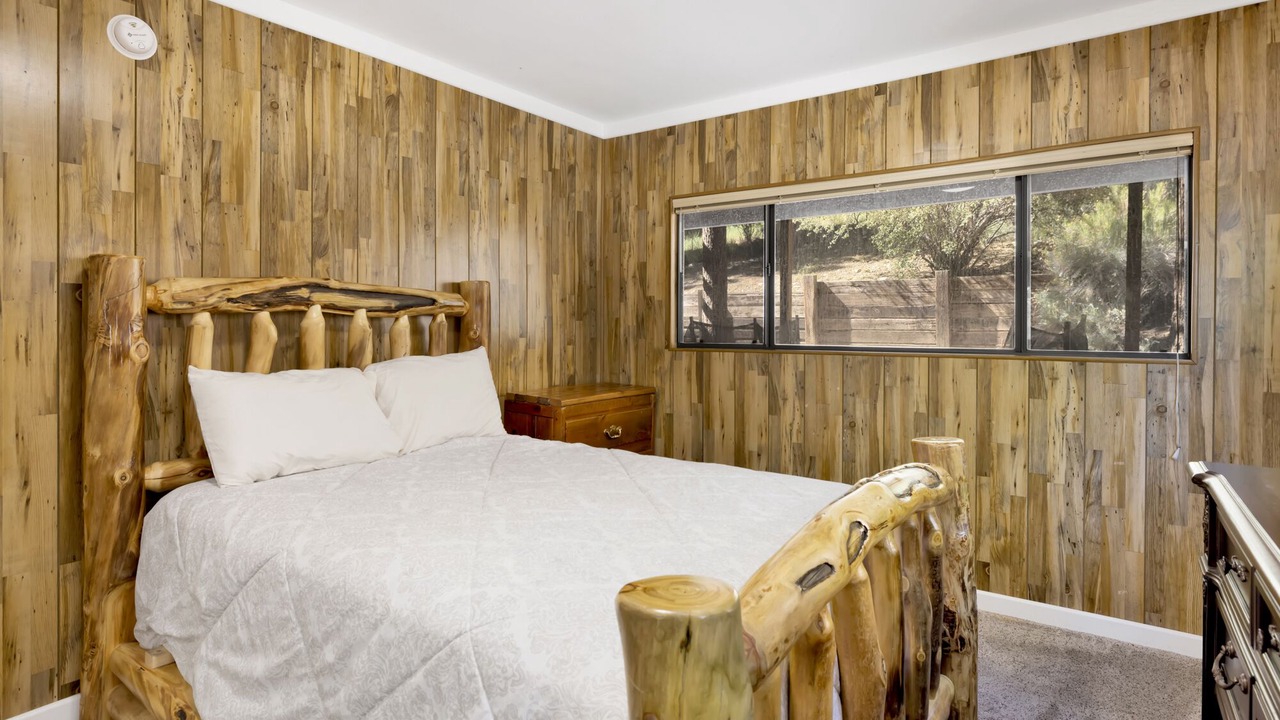 Photo of Bedroom in Big Bear