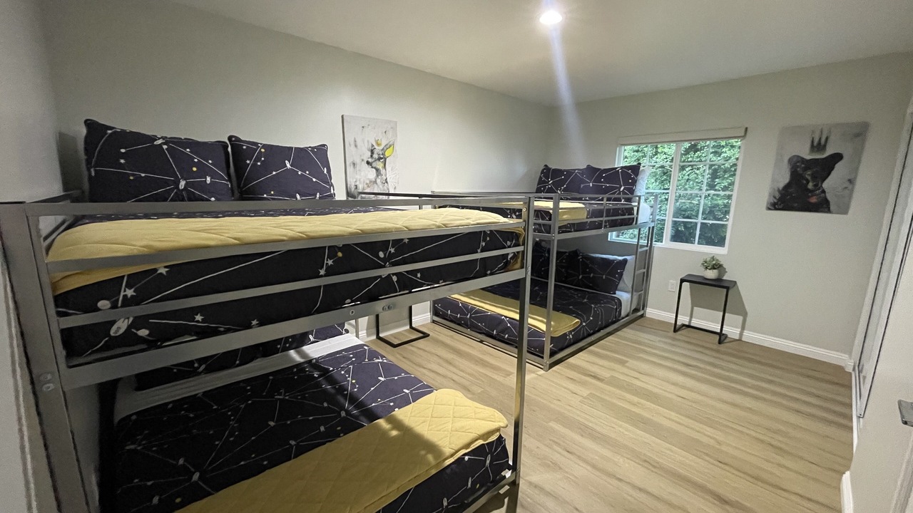 Photo of Bedroom in Sierra Madre