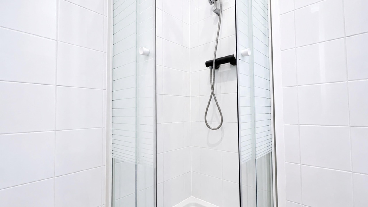 Photo of Bathroom in Saint-Lambert