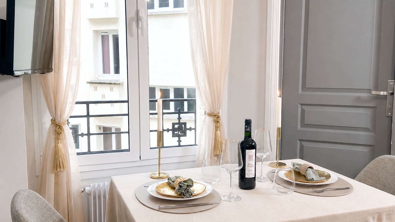 Photo of Bedroom in Saint-Lambert