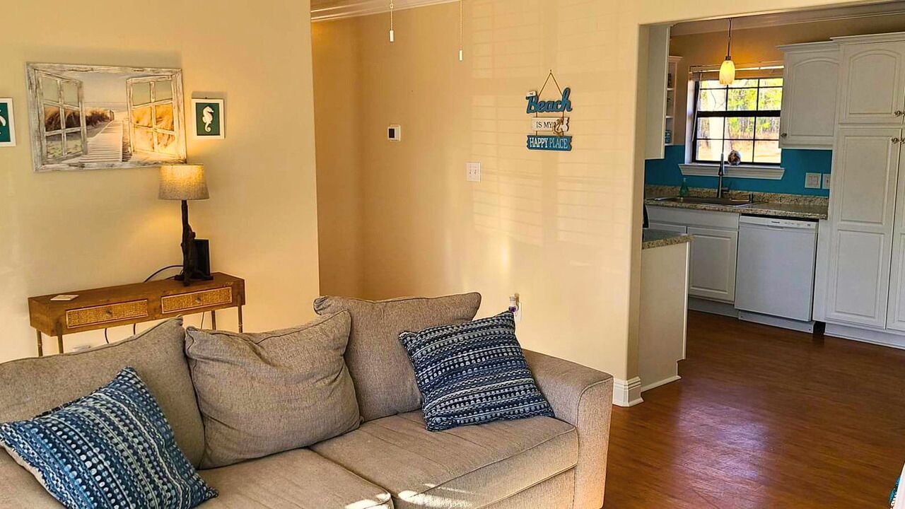 Photo of Livingroom in Waveland