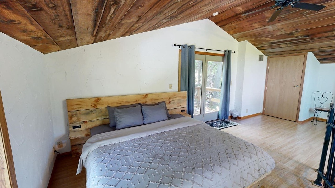 Photo of Bedroom in Norwalk