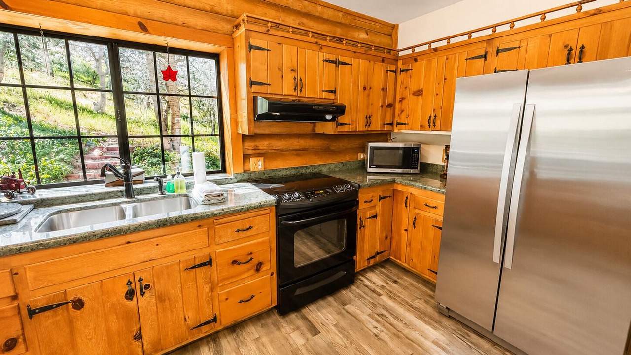 Photo of Kitchen in Bodfish