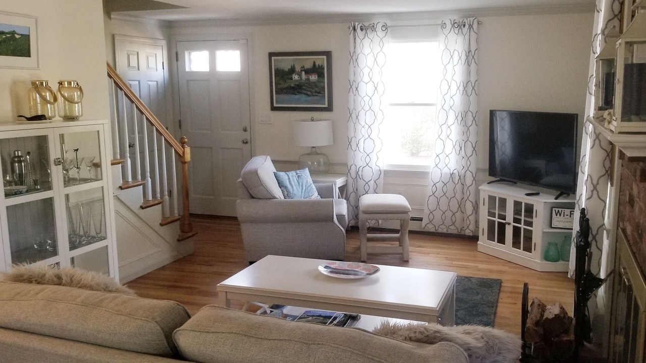 Photo of Livingroom in Brewster